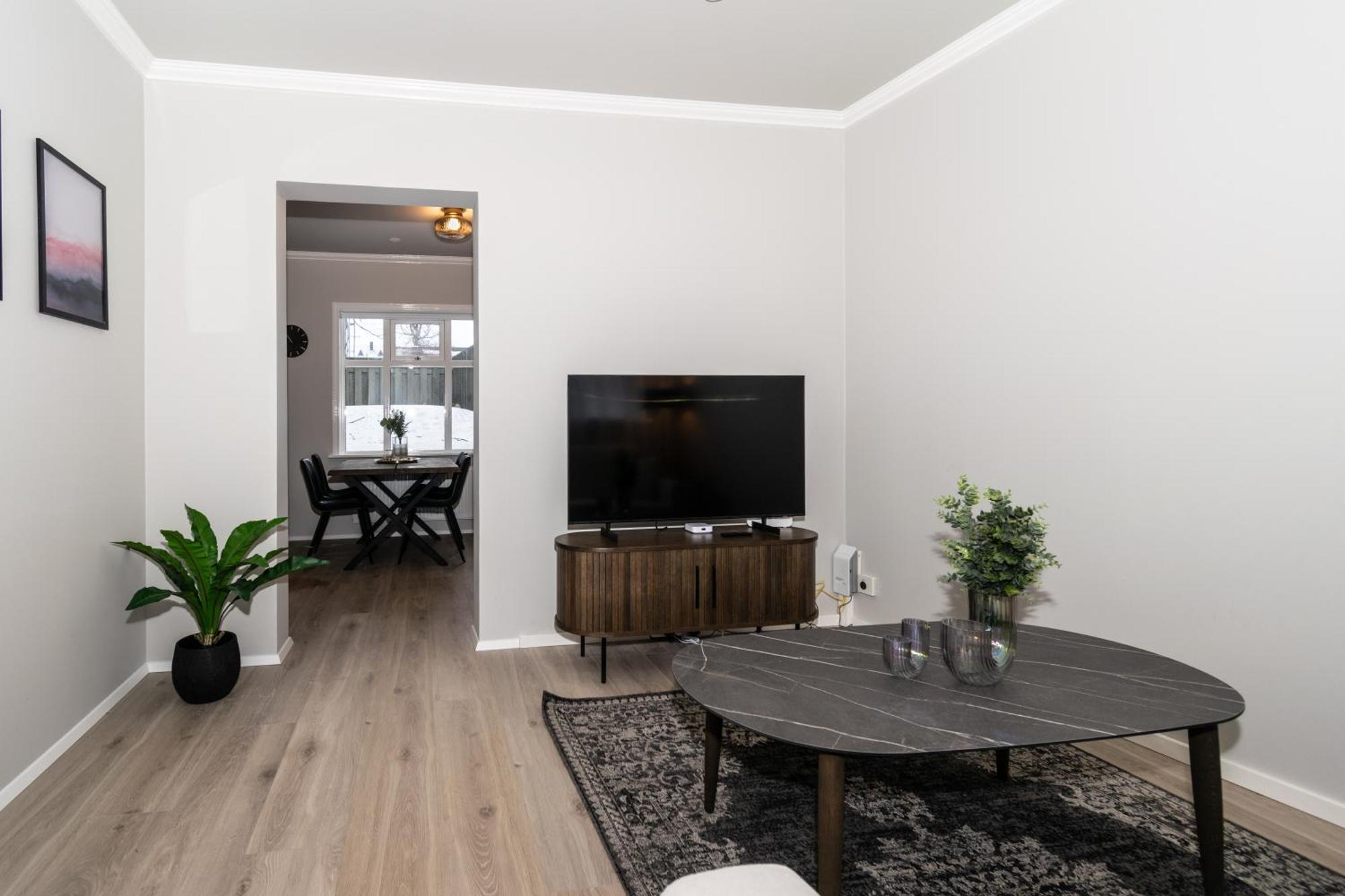 Framnesvegur - Two Bedroom Central Apartment Рейк'явік Екстер'єр фото